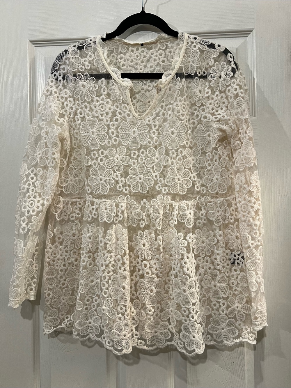 Anthropologie Women's Cream Lace Peplum Top - Elegant Floral Crochet